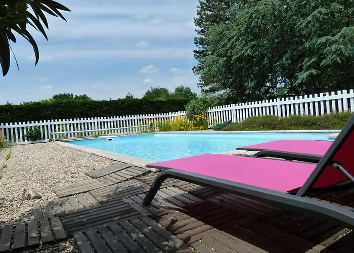 Le Clos D\'Emeline